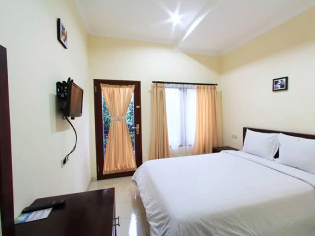 Surya Inn - photo 6