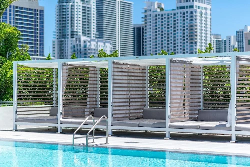 Bluebird Suites Downtown Brickell - photo 15