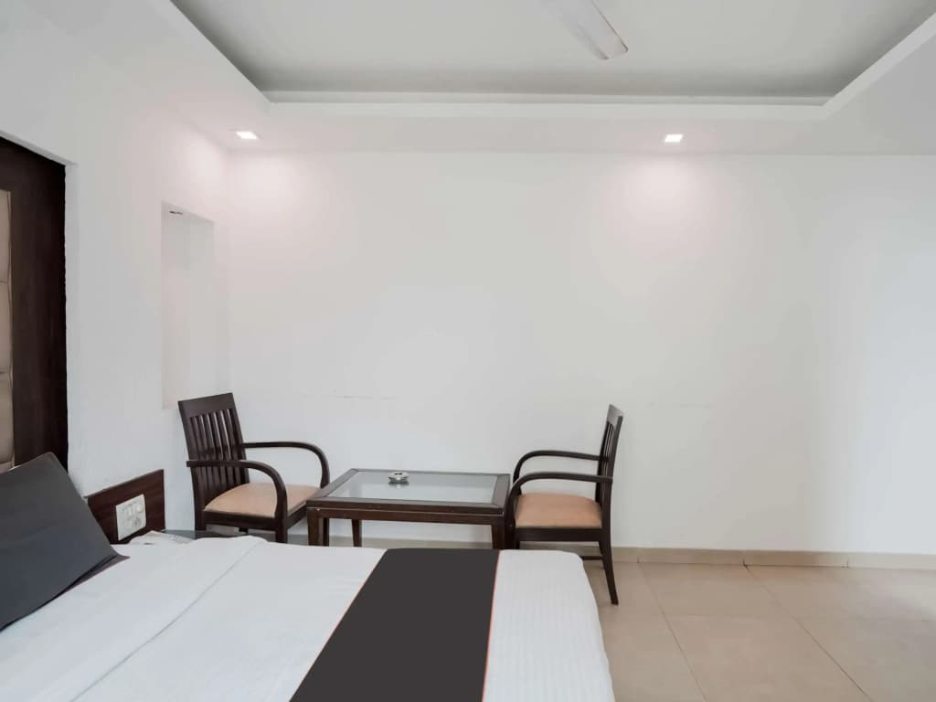 Oyo 79847 Collection O Hotel LS - photo 5