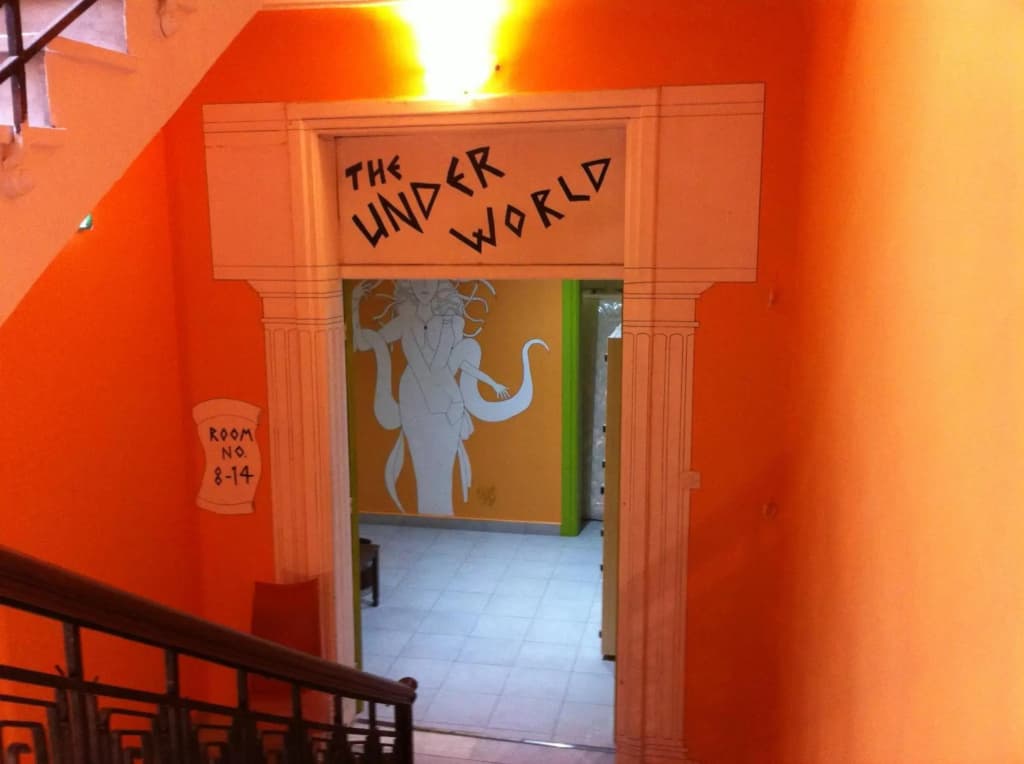 Zeus Hostel - photo 8