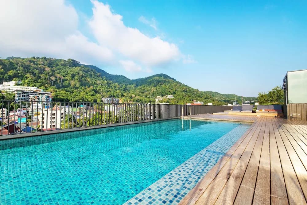 The Deck Patong By Favstay - photo 10