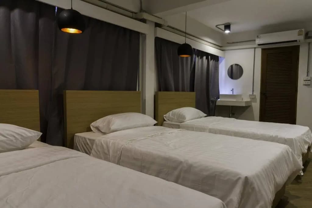 Siamhubbiz Hostel - photo 1