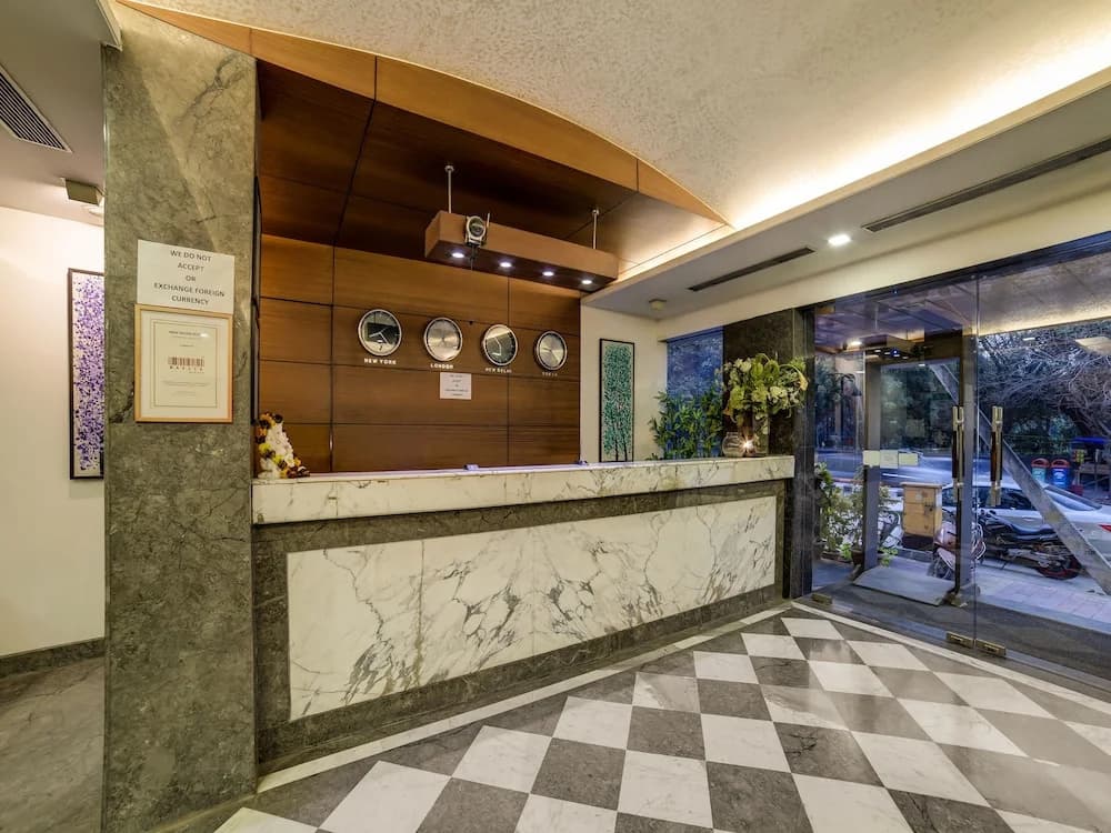 New Haven Hotel Greater Kailash by OYO - photo 20