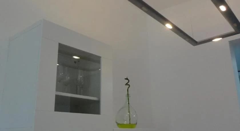 Claris Apartments - photo 9