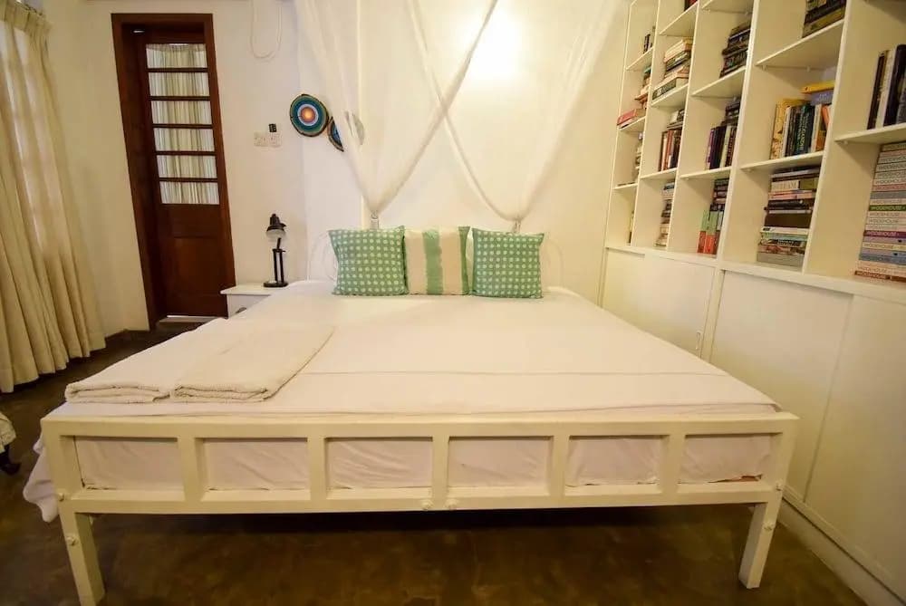 Colombo 7 - A Charming White Room - photo 1