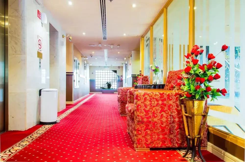 Ramee Guestline Hotel - photo 10