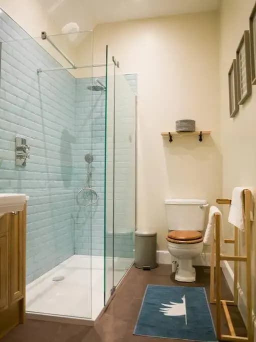 Stunning Edinburgh 1820s Stables Converted Studio - photo 3