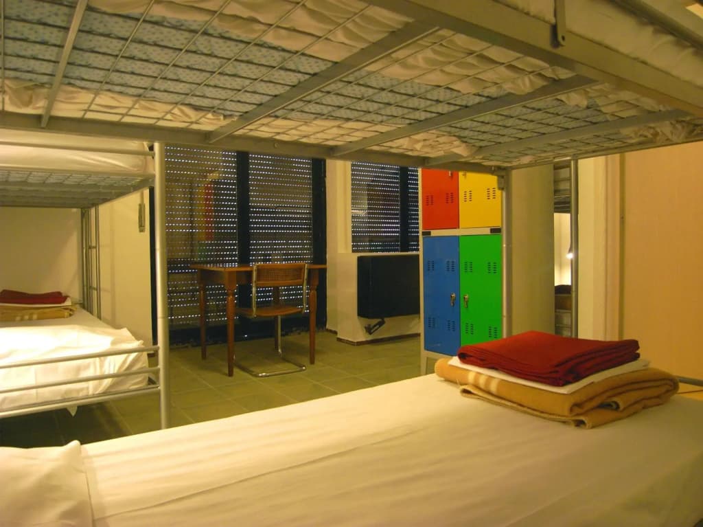 Hostel Colours - photo 35