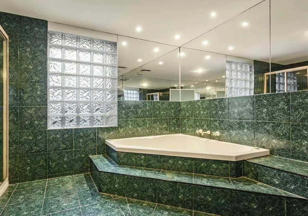 Knox International Hotel & Apartments - photo 18
