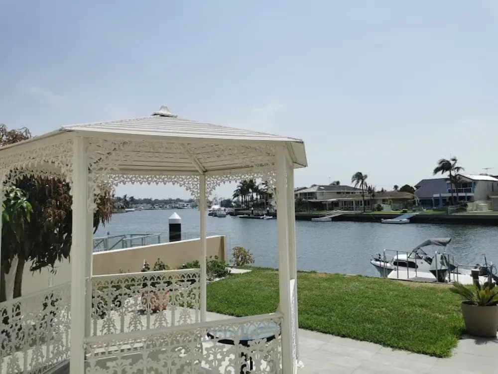 Serviced Waterfront Whole Villa Sydney - photo 35