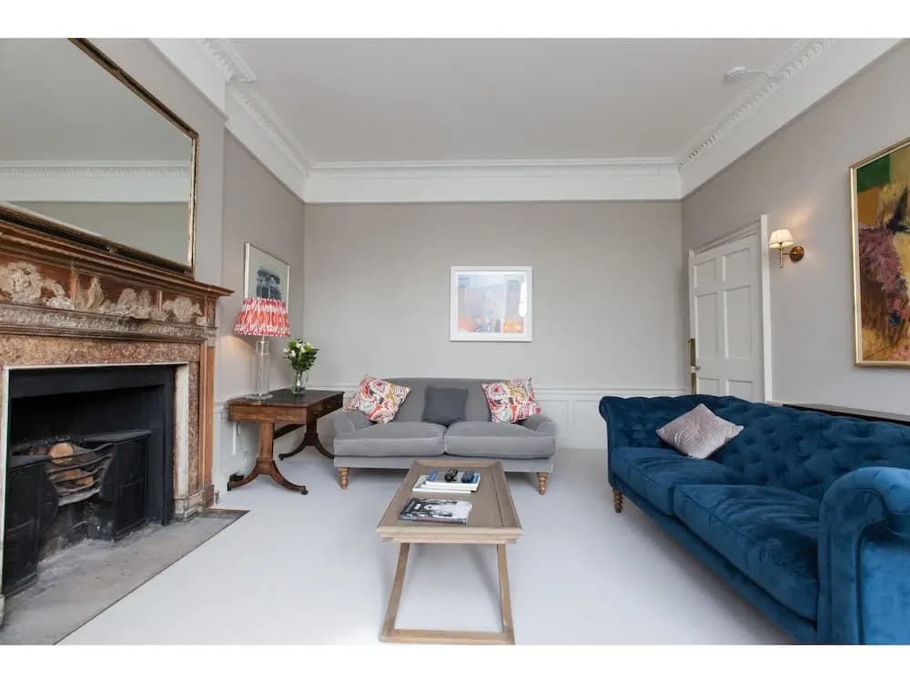 Central, Spacious 3BR Edinburgh Flat For 6 - photo 9