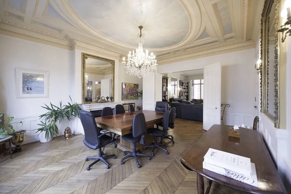 Champs-Elysees Hideaway - photo 2