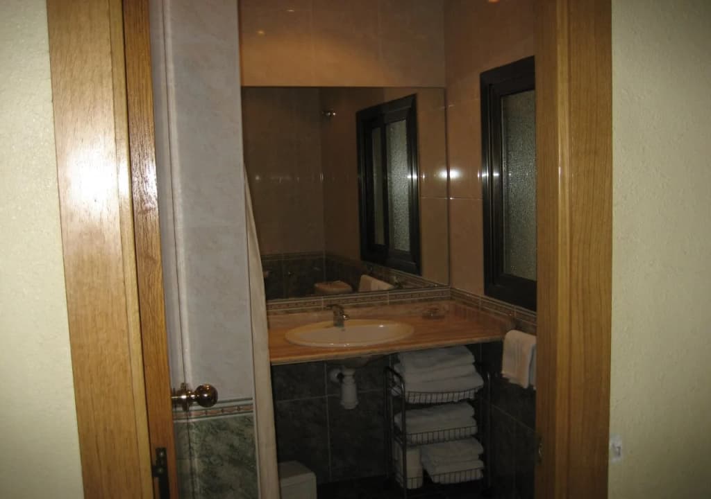 Hostal Nuevo Colón - photo 8