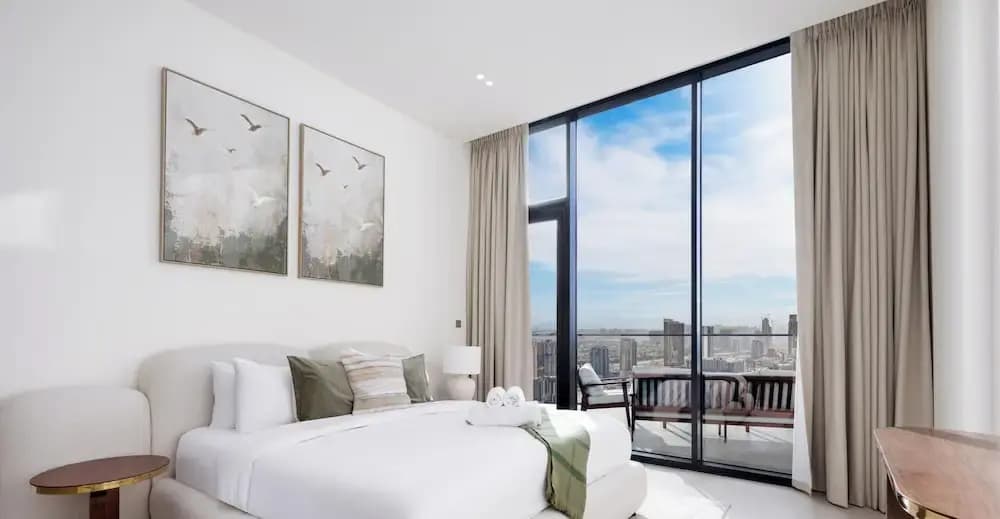 LUX  The Phantom Sky Pool Suite - photo 2