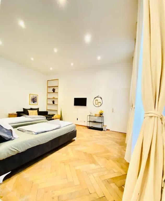 Bright and Spacious 2BR Flat Westbahnhof - photo 4
