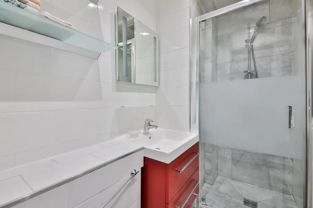 Two-Bedroom Apartment Champs-Elysées - photo 8