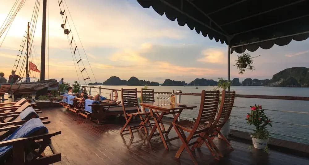 Garden Bay Luxury Cruise - photo 17