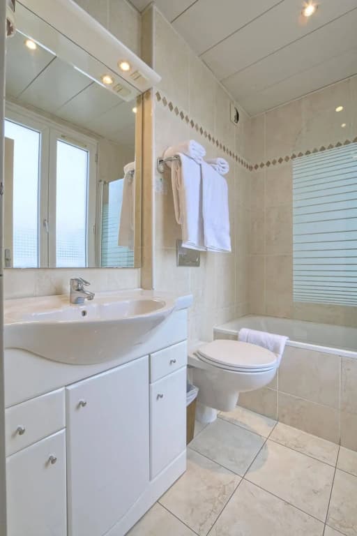121 Paris Hotel - photo 8