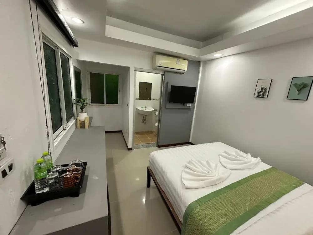 LimeTree Loft Guesthouse - photo 4