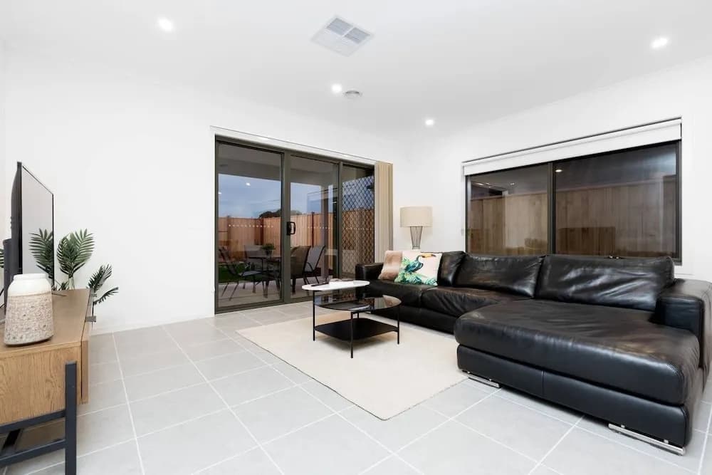 Resortstyle 4BR House With Parking@werribee - photo 25
