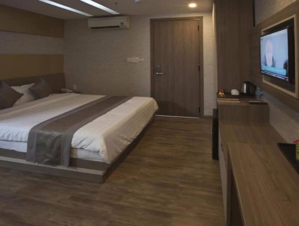 New Sun Hotel - photo 6