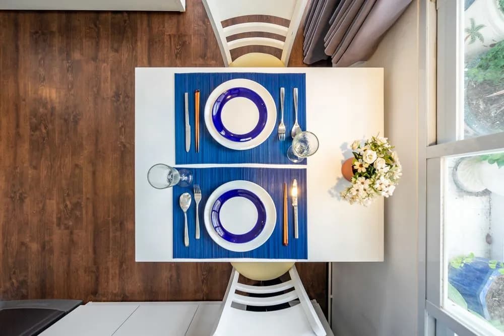 White Home - photo 33