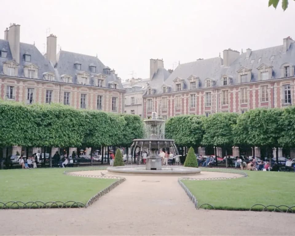 Le Marais - Beaubourg Apartment - main photo