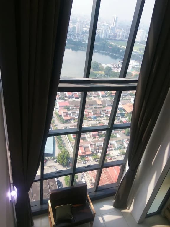 M City Apartment - photo 8