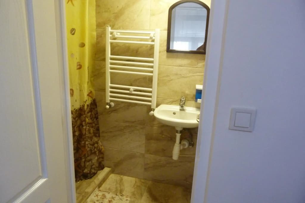 Center Hostel And Guest House - photo 8