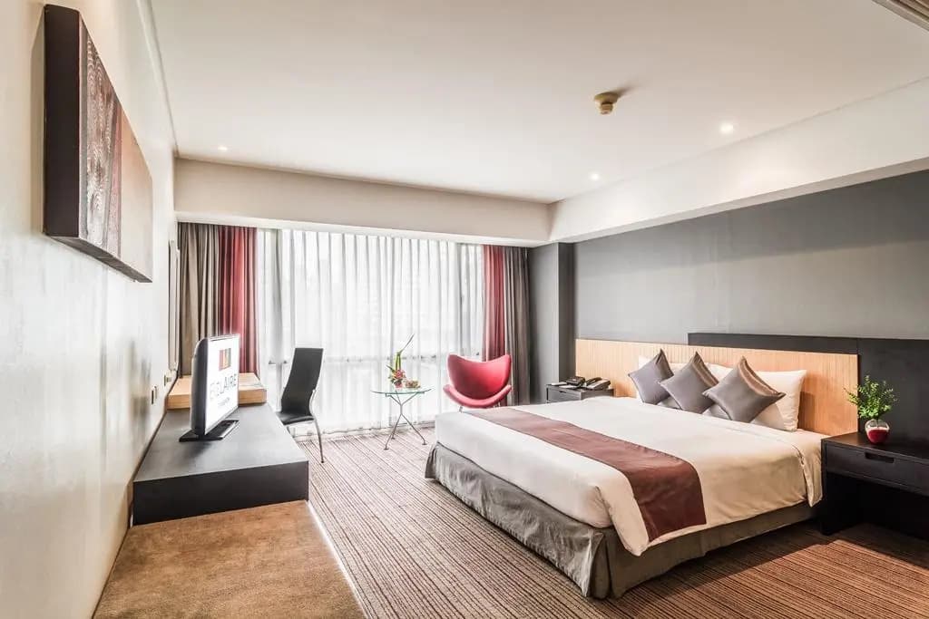 BelAire Bangkok Hotel - photo 6