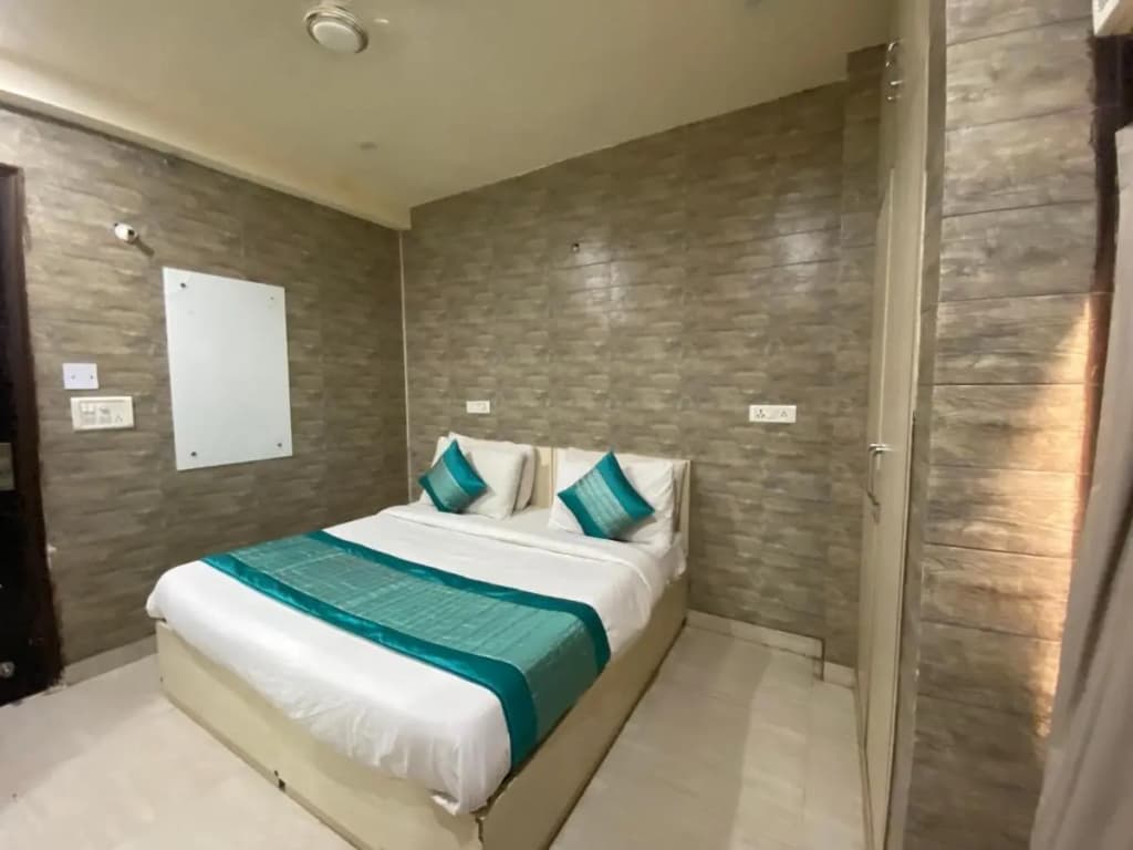 Hotel Red Chilly - photo 24