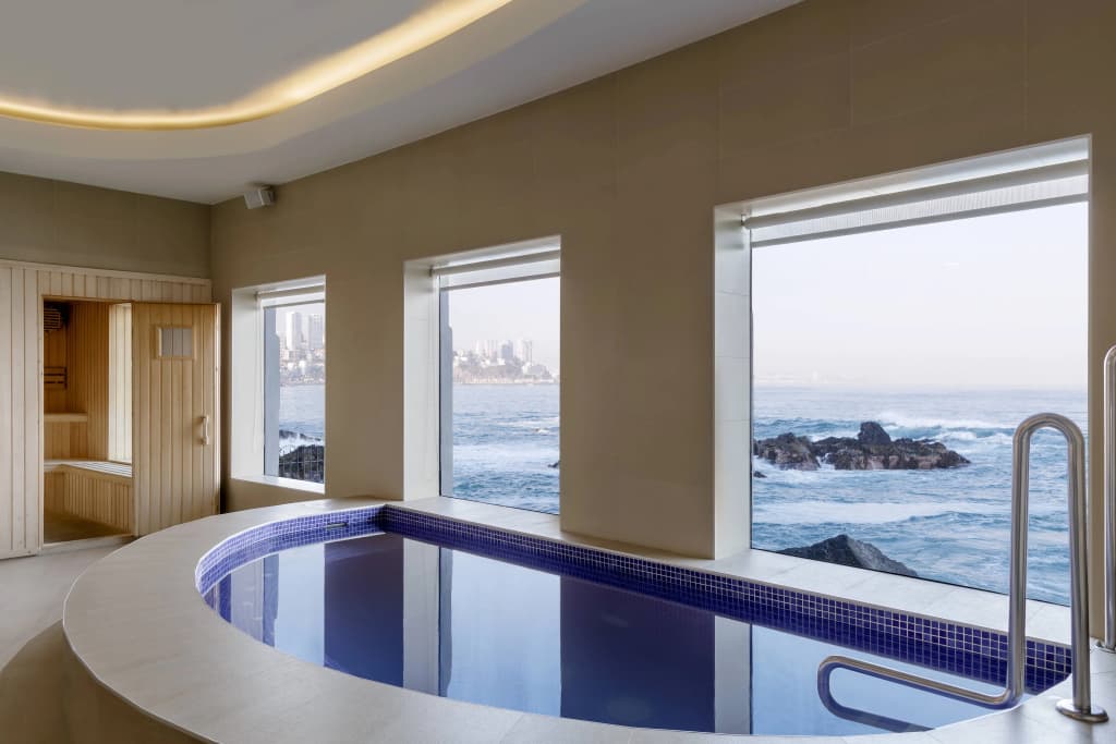 Hotel Mondial - photo 32