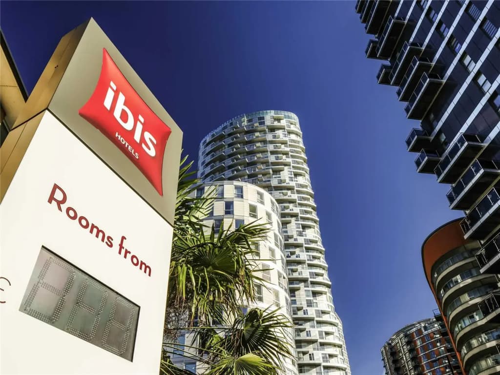 ibis London Docklands Canary Wharf - photo 22
