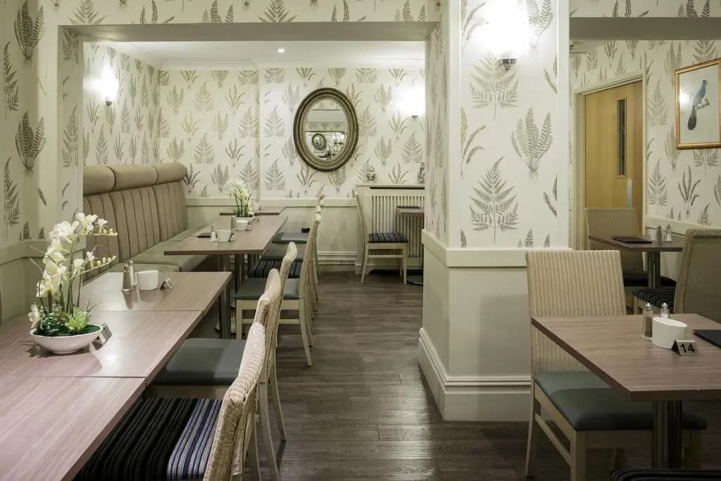The Princes Square Hotel - photo 16