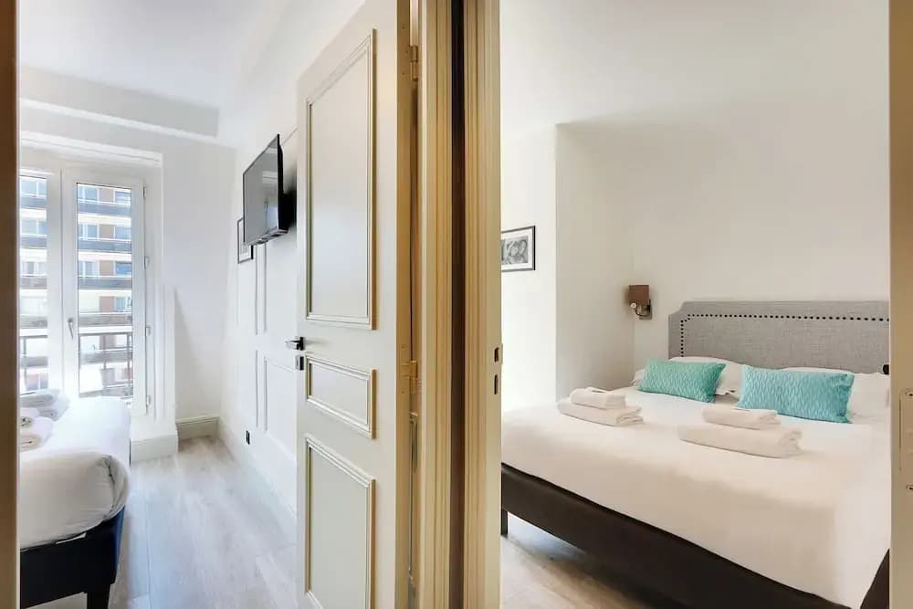 Amazing 2bd/6p apt With A/C - Bastille - photo 2