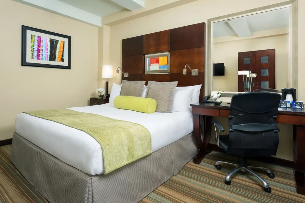Aura Hotel Times Square - photo 5