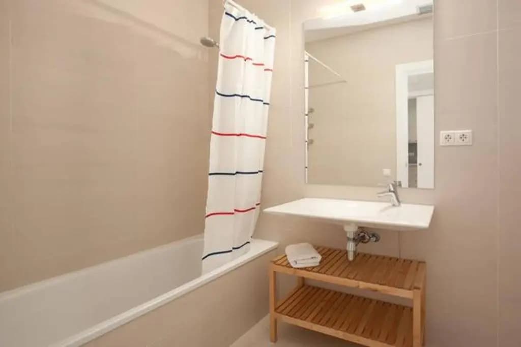 Modern Quiet Flat With A Large Balcony - photo 8