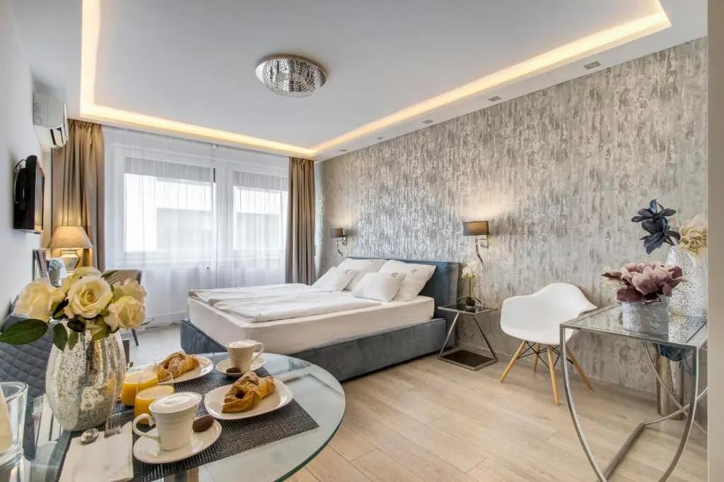 d.Five Danube Corso Boutique Apartment - photo 3