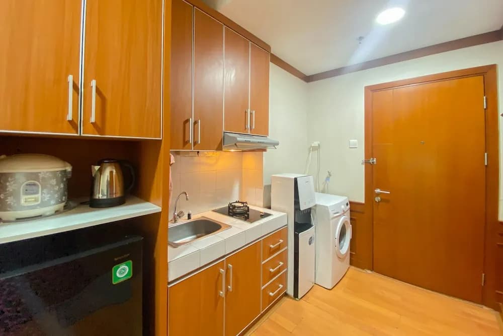 Comfy And Minimalist 1Br Apartment At Woodland Park Residence - photo 14
