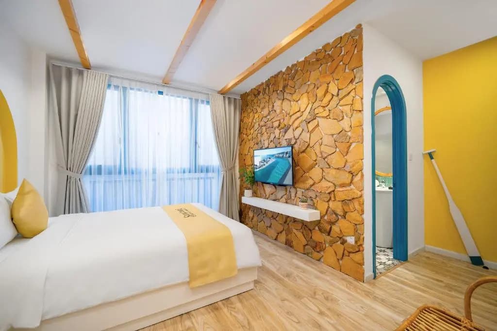 Santori Hotel and Spa - photo 3