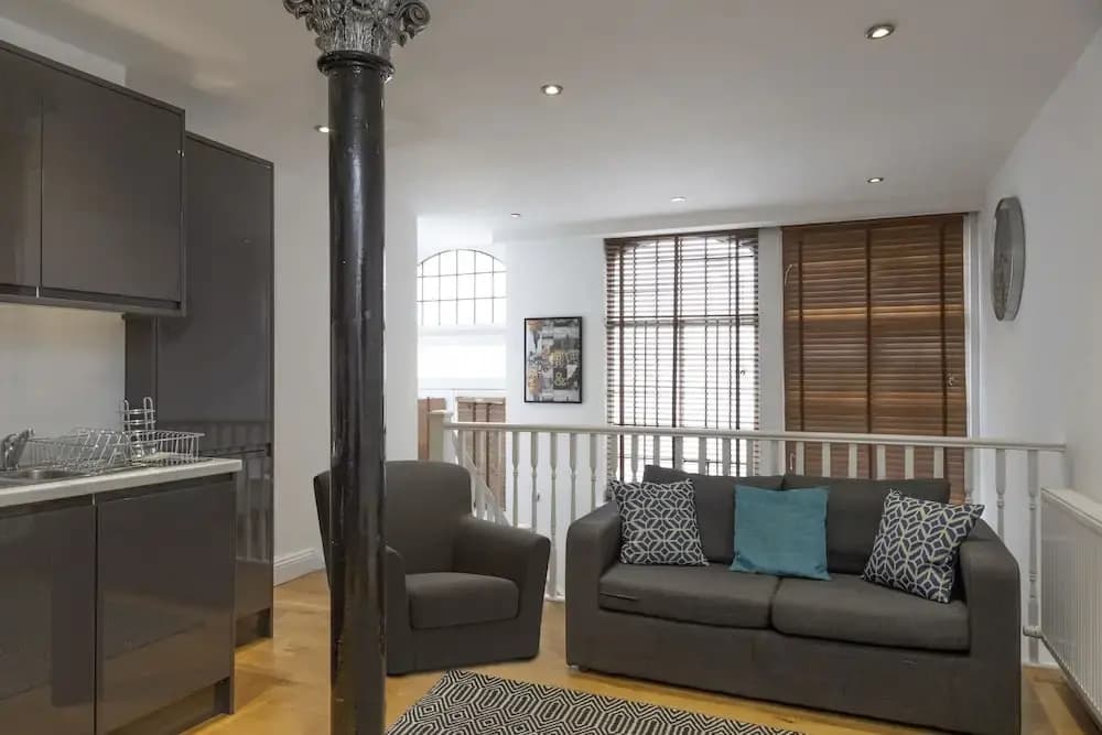 Boutique Tower Bridge Apartment - photo 26