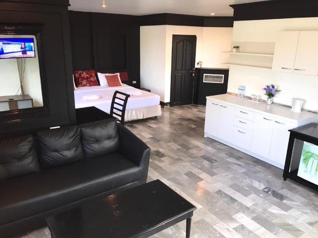 Maximum Boutique Hotel - photo 21