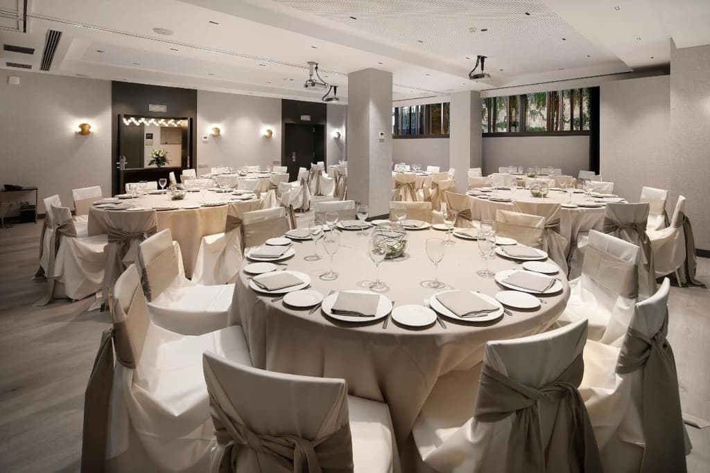 Olivia Plaza Hotel - photo 41