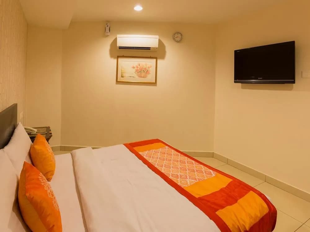 OYO 175 Lotus Hotel - photo 4