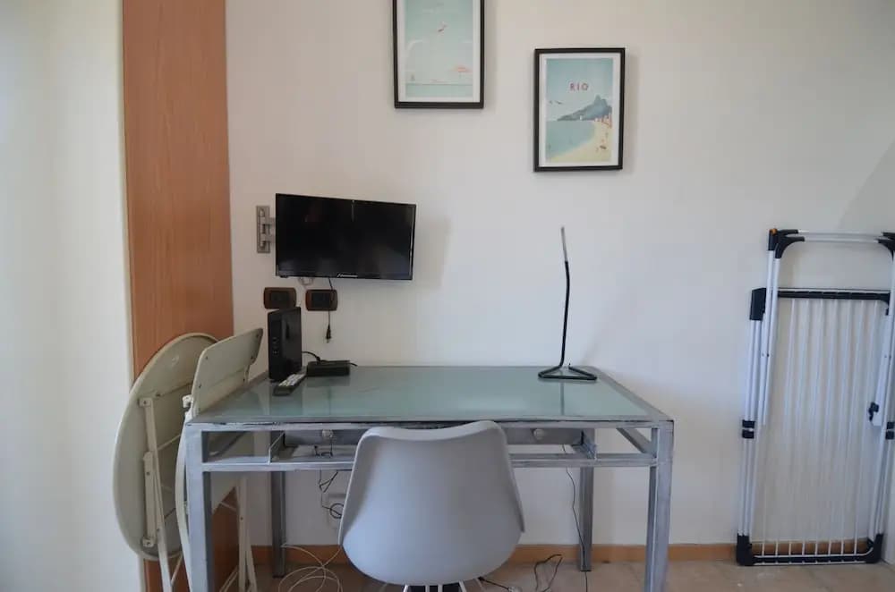 Studio in front of main train station in Nice near tramway - photo 3