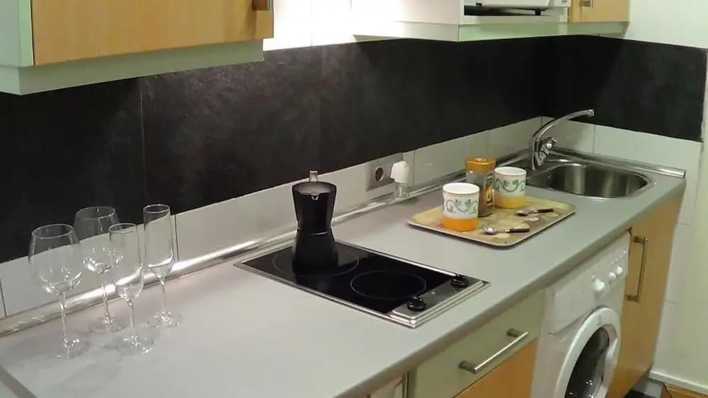 Gran Via Studio Apartments - photo 6