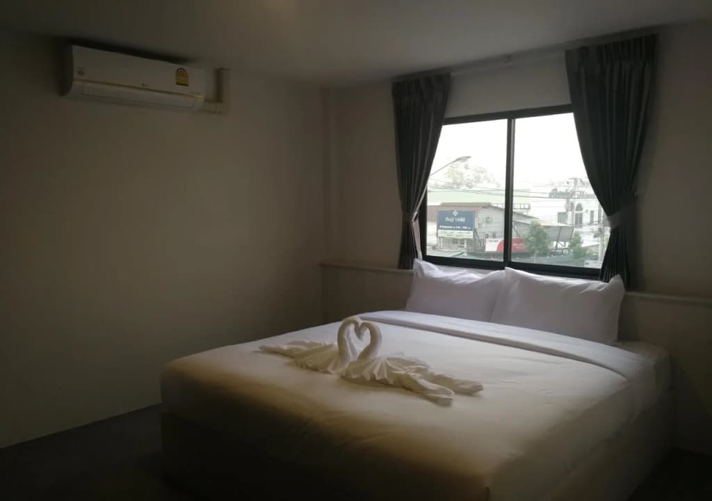 F Plus F Hostel - photo 4