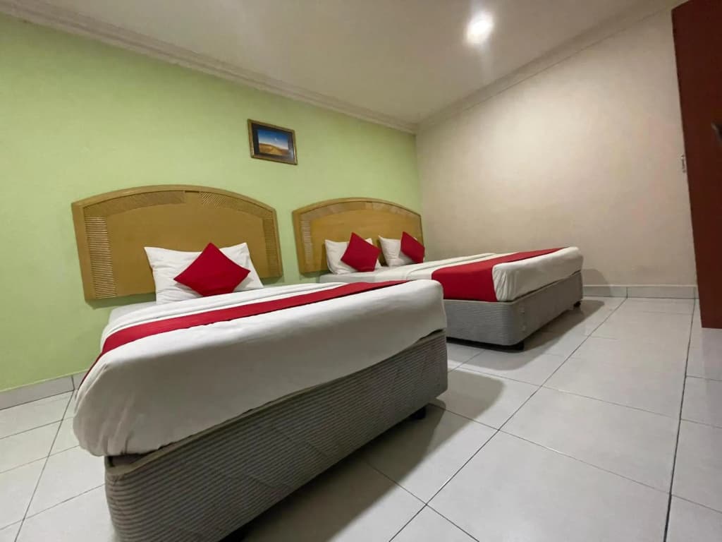 OYO 1002 Hotel Sahara Inn Batu Caves - photo 17