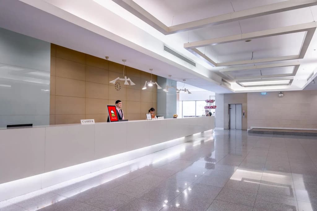 Baiyoke Suite Hotel - photo 41