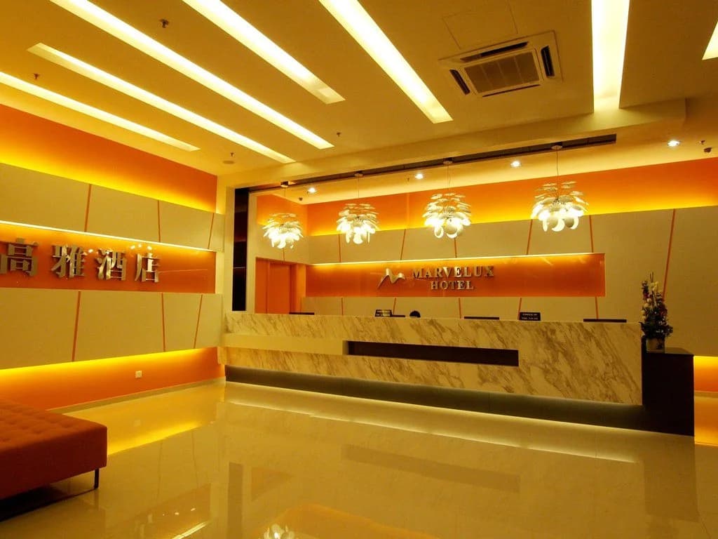 Marvelux Hotel - photo 2